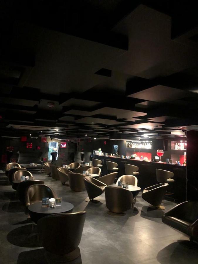 Cocoon Luxury Business Hotel Dhanbād Exteriör bild